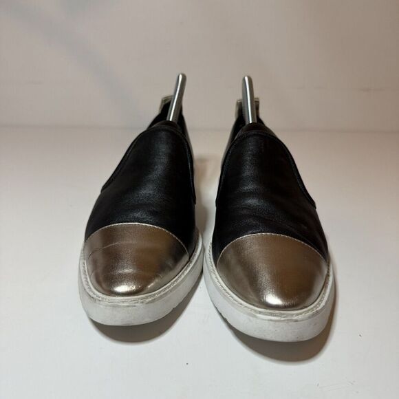 KARL LAGERFELD PARIS Cler Slip on Cap Toe Leather Shoes Size 8.5 M Black Gold - Picture 4 of 10